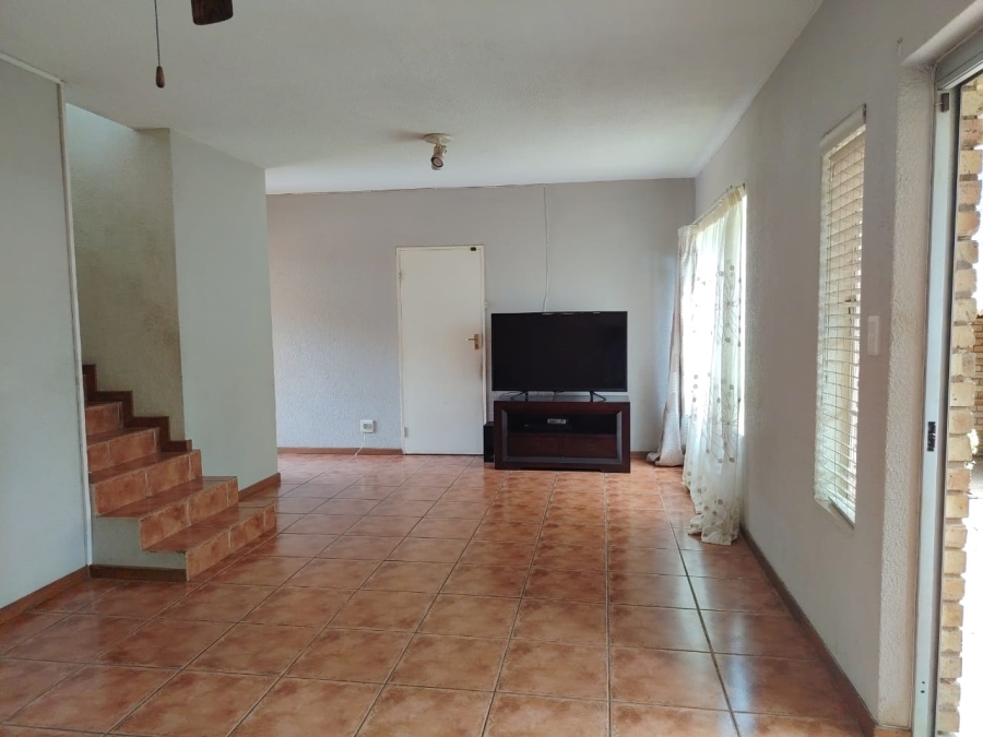 3 Bedroom Property for Sale in Safari Gardens North West